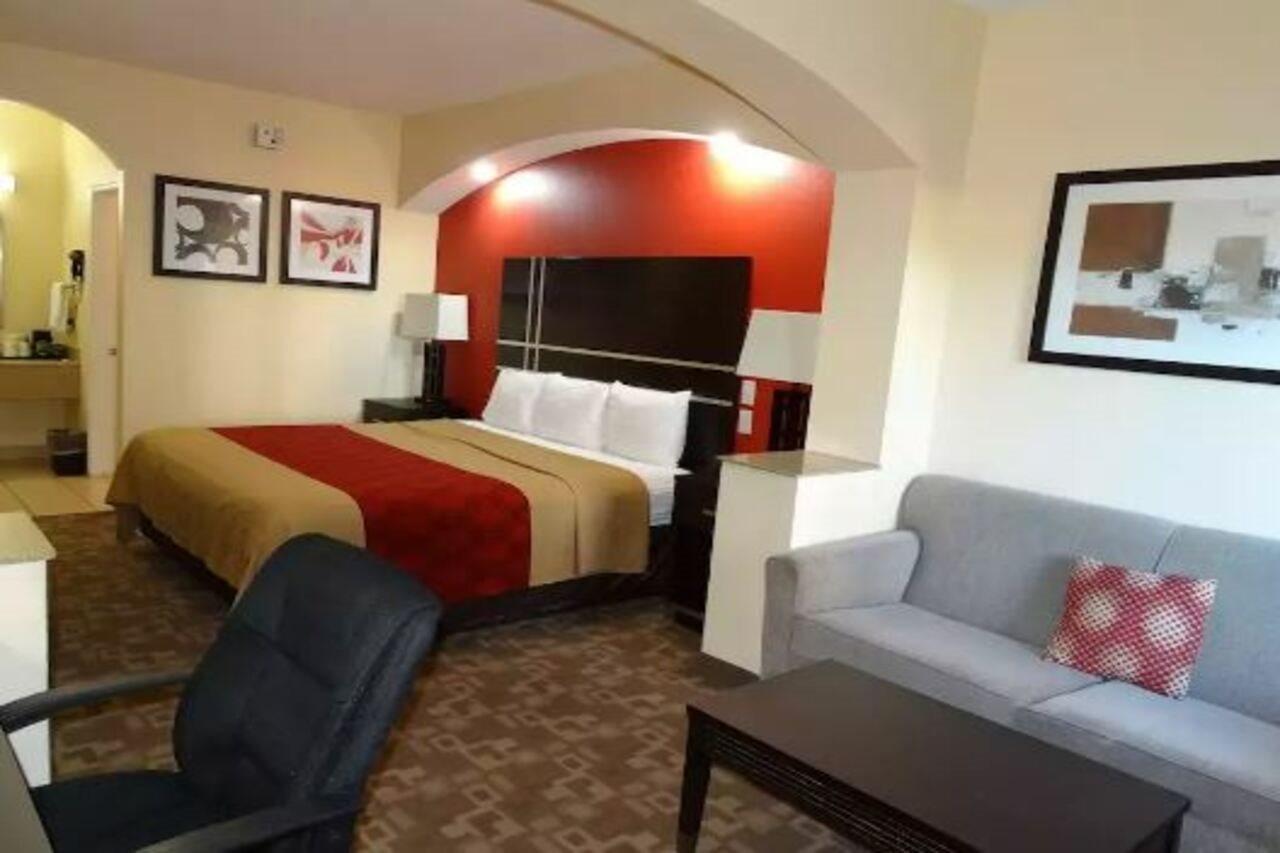 Regency Inn & Suites - Baytown Exteriör bild