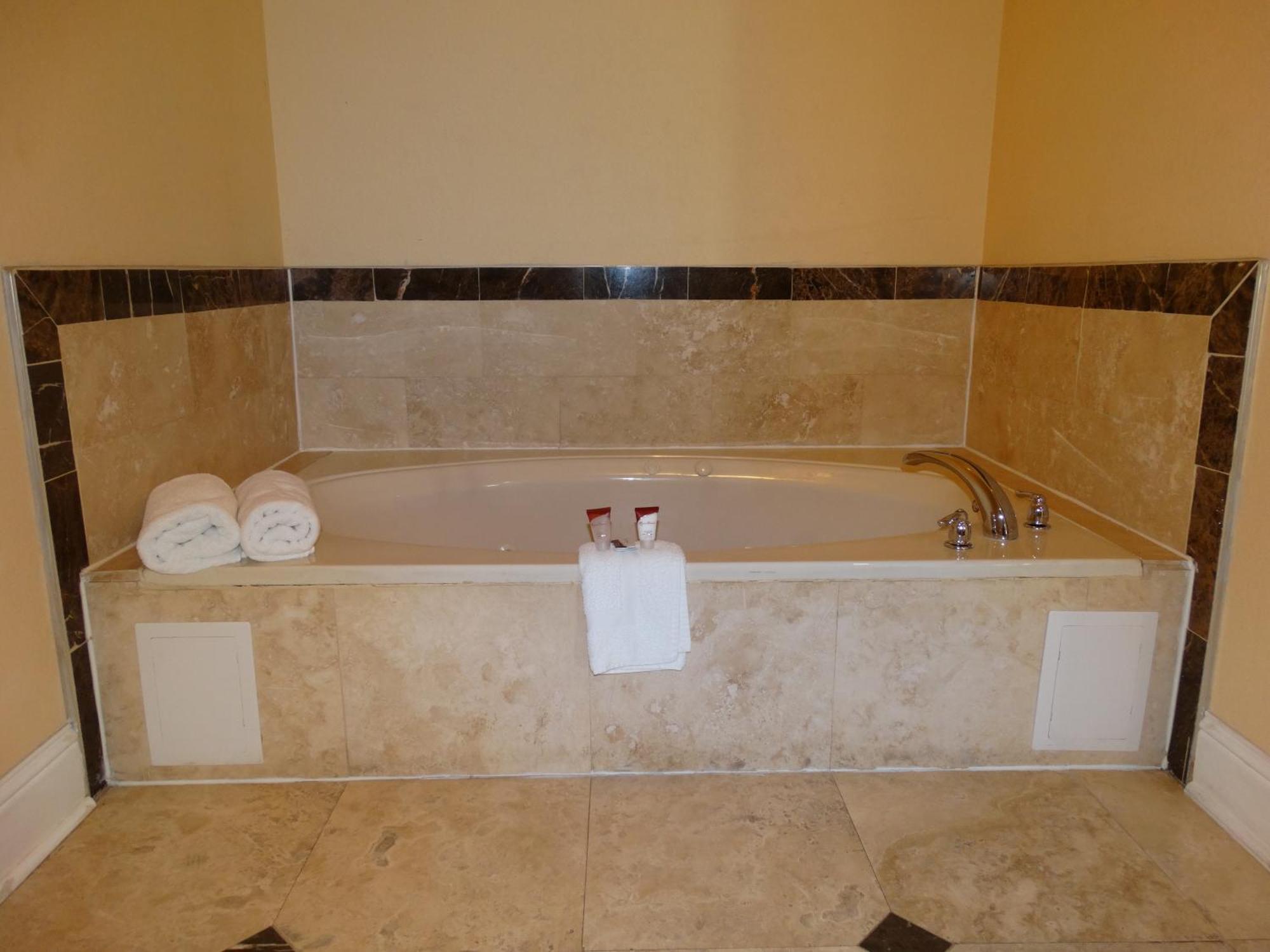 Regency Inn & Suites - Baytown Rum bild