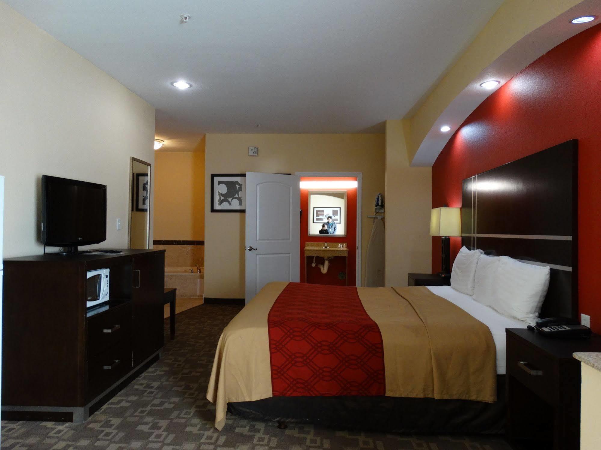 Regency Inn & Suites - Baytown Exteriör bild