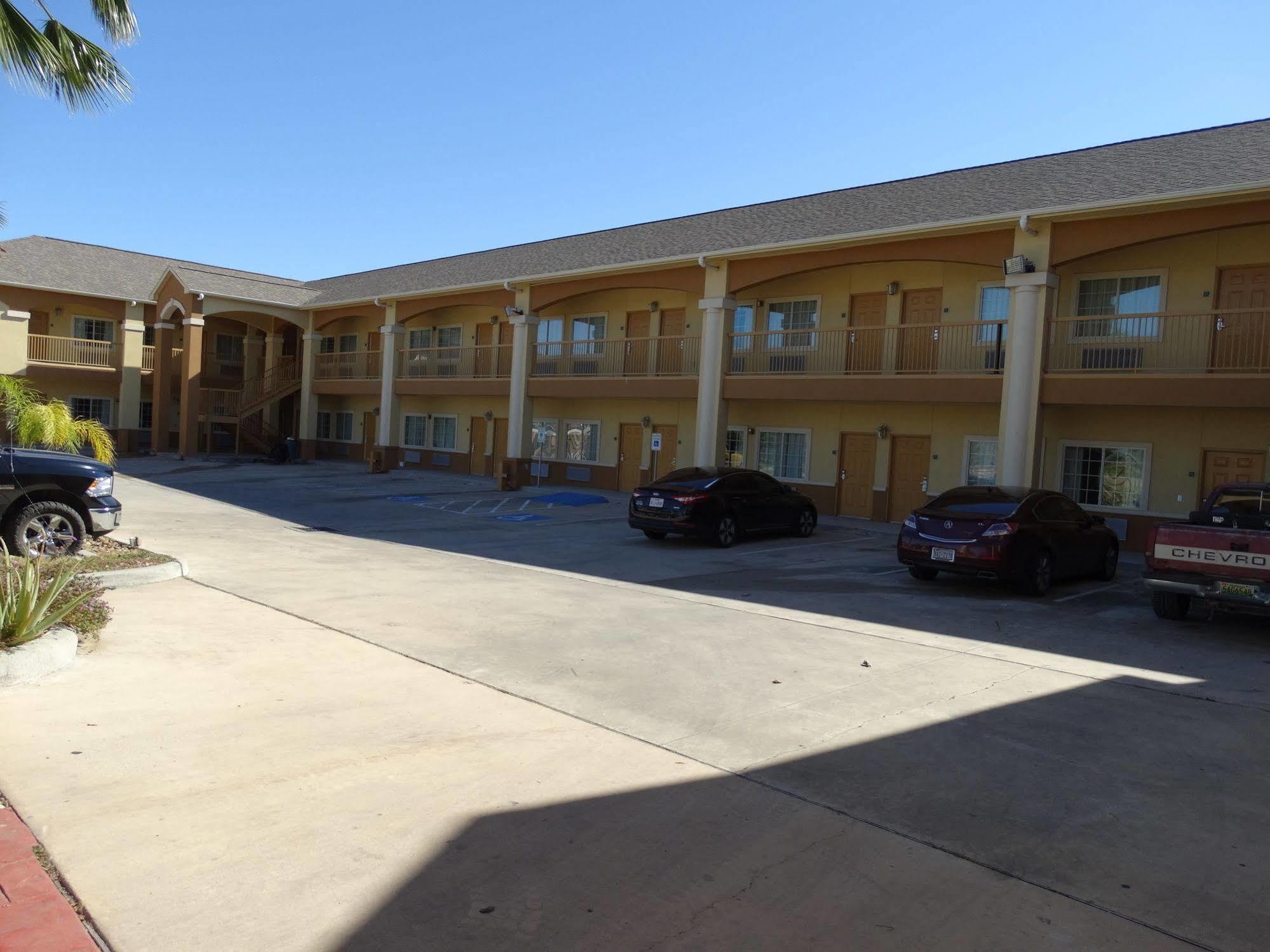 Regency Inn & Suites - Baytown Exteriör bild