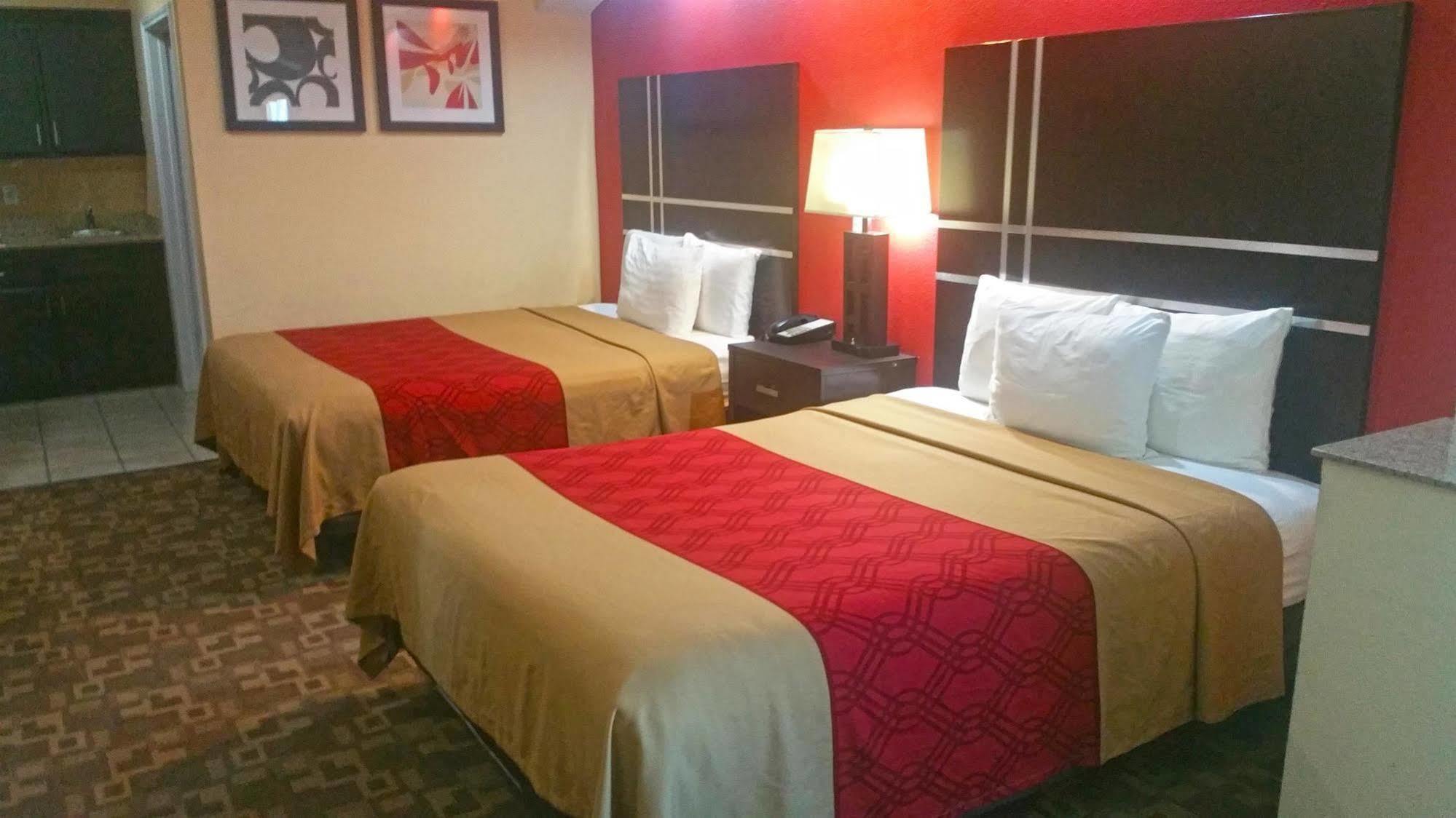 Regency Inn & Suites - Baytown Exteriör bild