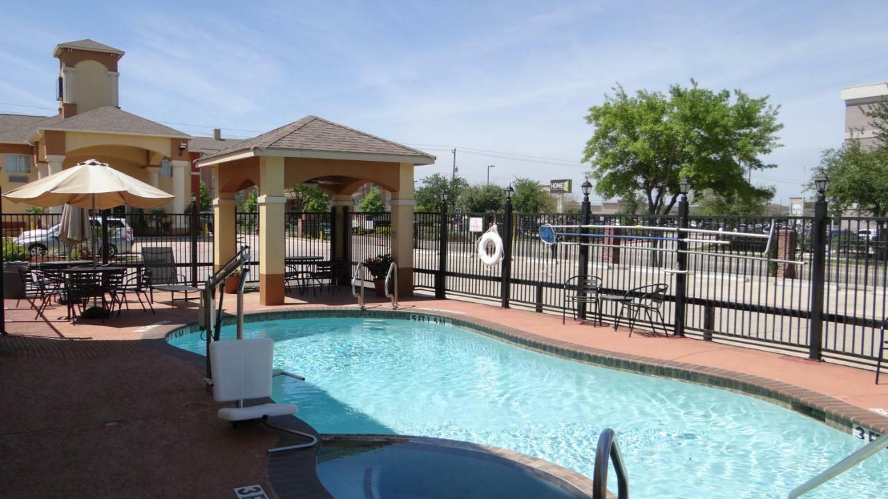 Regency Inn & Suites - Baytown Exteriör bild