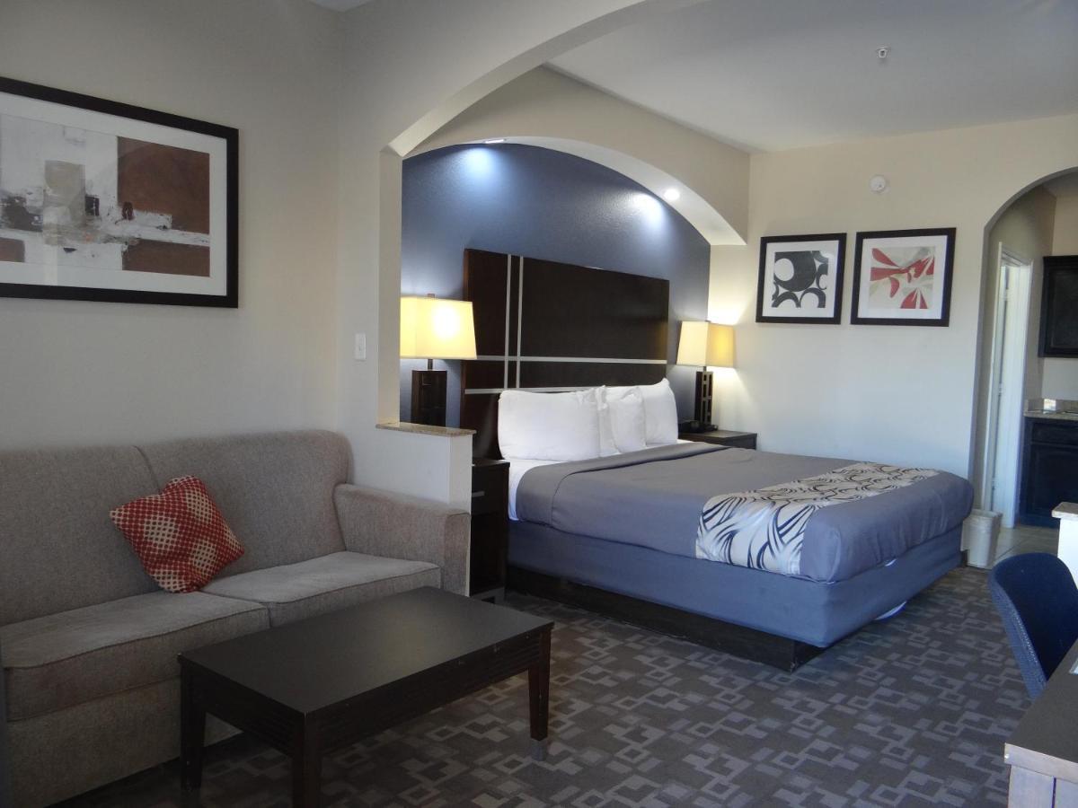 Regency Inn & Suites - Baytown Exteriör bild